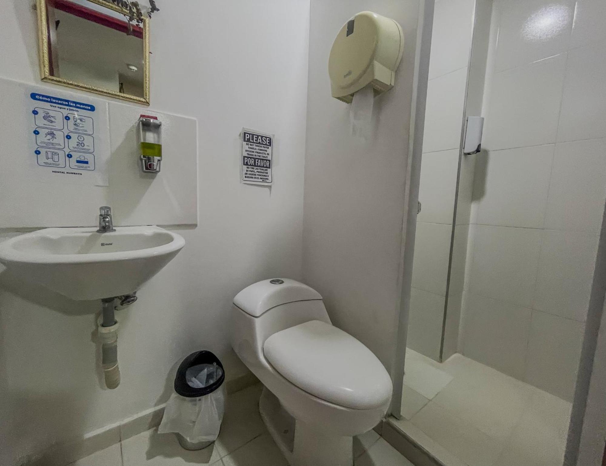 Hostal Kumbaya — Photos 1